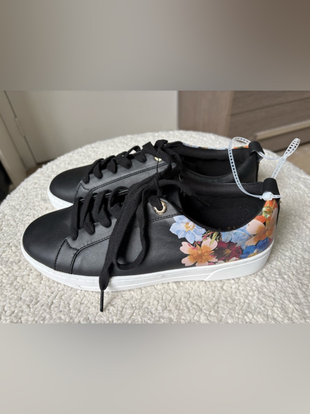 100% Authentic Ted Baker Alison Sneakers / Size 8.5/39 - Picture 8 of 13